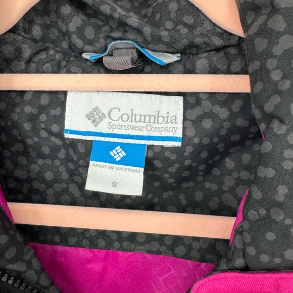 Columbia Sportswear Women's Black and Pink Outdoor Jacket Size Small - Picture 3 of 6